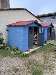 Photo de galerie - Rajout de plaques bitumées sur cabanons pour isoler