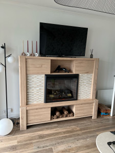 Photo de galerie - Création meuble sur mesure pour cheminée électrique 