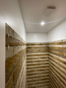 Photo de galerie - Pose de carrelage dans la salle de bain