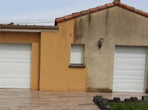 Photo de galerie - Nettoyage haute pression façade maison 