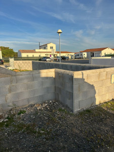 Photo de galerie - Murette avant enduit 