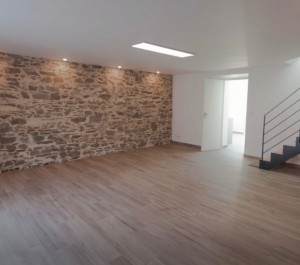 Photo de galerie - Avec mon frère nous avons tout refait à neuf, peinture, électricité, pose de parquet 