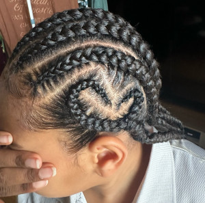 Photo de galerie - Nattes collées 