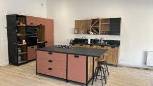 Photo de galerie - État prêt après les travaux de placo et l’installation des meubles dans le logement.