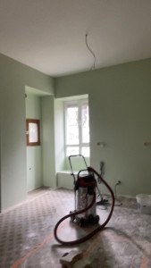 Photo de galerie - Plafond et murs ratisser puis peint 