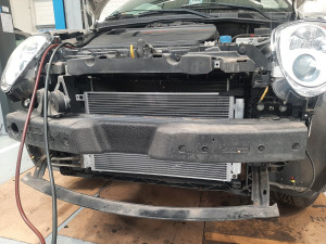 Photo de galerie - Remplacement condenseur climatisation alfa Roméo mito 1.4 multiair