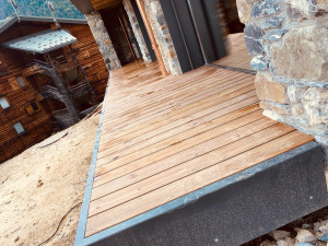 Photo de galerie - Pose de terrasse bois sur balcon  