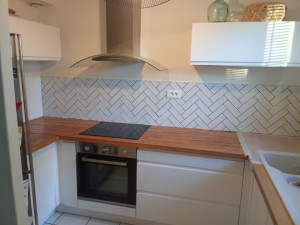 Photo de galerie - Pose chevron de faïence pour une cuisine 