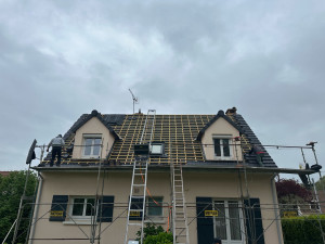 Photo de galerie - Changement de couverture de 190m2 en tuile régence anthracite 