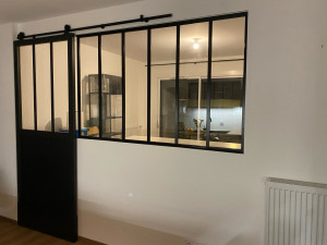 Photo de galerie - Pose de verrière avec porte coulissante