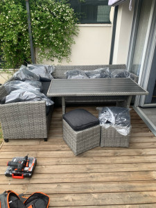 Photo de galerie - Montage des meubles de jardin