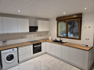 Photo de galerie - Installation  du carrelage sol et de la cuisine équipée et de toutes la plomberie 