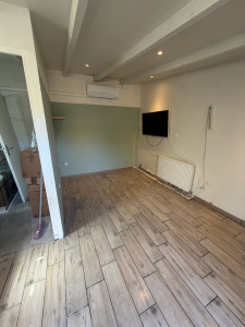Photo de galerie - Pose de carrelage imitation parquet