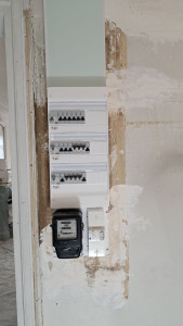 Photo de galerie - Achèvement du panneau électrique 