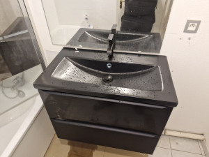 Photo de galerie - Installation d'un meuble vasque salle de bain 