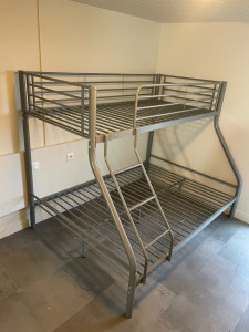 Photo de galerie - Montage d’un lit superposé 3 places 