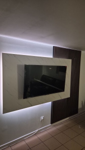 Photo de galerie - Mur tv
