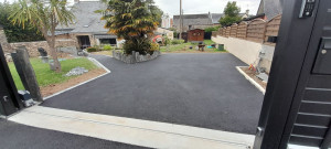 Photo de galerie - Allée en enrobés