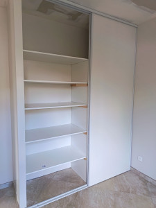 Photo de galerie - Réalisation d'une penderie.   
       


