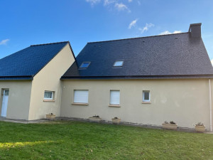 Photo de galerie - Remise en état de la toiture, nettoyage, toiture, façade et pignon.