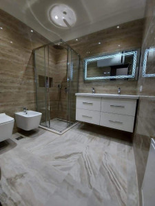 Photo de galerie - Rénovation de salle de bain plomberie et montage de kit et dal de sol