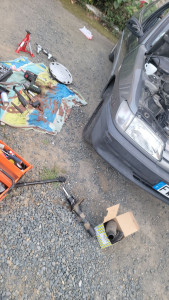 Photo de galerie - Changement deux amortisseurs avant sur Peugeot 