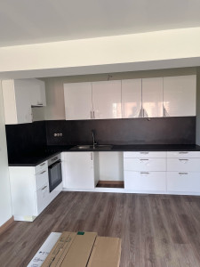 Photo de galerie - Montage meuble cuisine avec électroménagers 