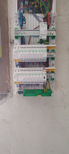 Photo de galerie - Tableau refait a neuf a partir d'une vieille installation.