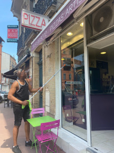 Photo de galerie - Nettoyage de vitres