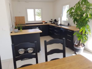 Photo de galerie - Installation complète d'une cuisine, meubles, plomberie, électricité
Rénovation des chaises 