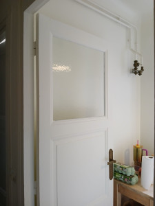 Photo de galerie - Remplacement vitrage translucide de porte intérieure. 