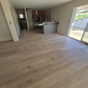 Photo de galerie - Parquet contre collé chêne massif 