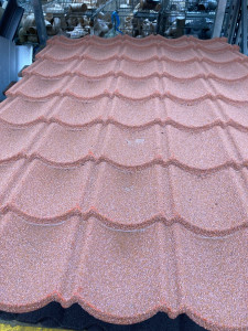 Photo de galerie - Pose de panneaux en zinc imitation tuiles