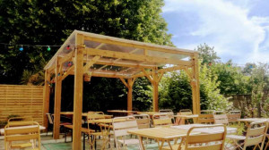 Photo de galerie - Réalisation et pose d'une pergola 