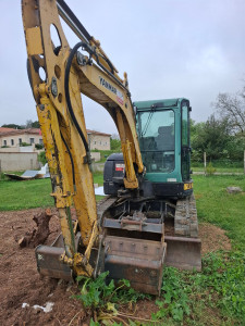Photo de galerie - Arracher souche d arbre avec mini pelle 5t