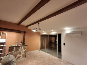 Photo de galerie - Installation de prise électrique et de luminaire à variation