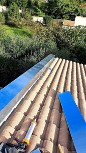 Photo de galerie - Pose de tuiles et de zinc