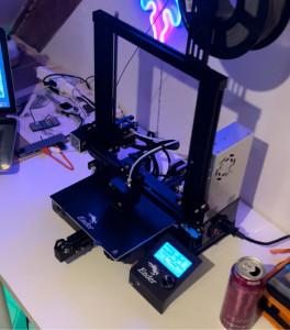 Photo de galerie - Imprimante 3D Creality Ender 3, tout type de qualité d’impression et de couleurs.