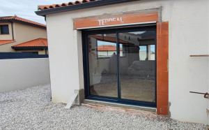 Photo de galerie - Ouverture et pose de la baie vitrée ( photo final a venir ) 