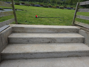 Photo de galerie - Entretien bordure et nettoyage de l’escalier 