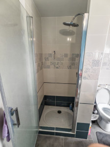 Photo de galerie - Cassage de la marche de douche et décente des parties 