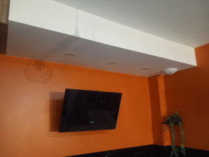 Photo de galerie - Fabrication caisson placo avec spot, pose d'une hotte cuisine et passage VMC