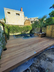 Photo de galerie - Fourniture et pose d'une terrasse en cumarru