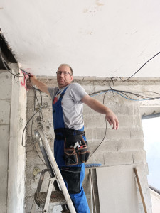 Photo de galerie - Je suis électricien payer en CESU 