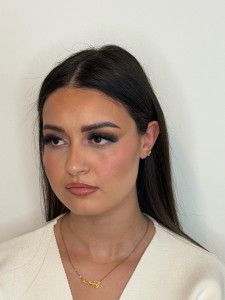 Photo de galerie - Après maquillage