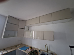 Photo de galerie - Montage meuble haut de cuisine
