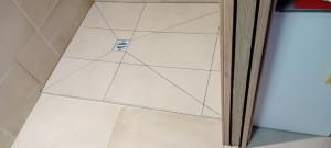 Photo de galerie - Pose carrelage ds un bac a douche que j ai maçonné. 