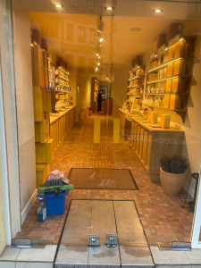 Photo de galerie - Nettoyage des vitres 