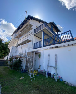 Photo de galerie - En cours de rénovation façade 