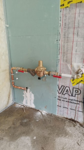 Photo de galerie - Installation d'une arrivée d'eau pour une maison, direction le local ballon